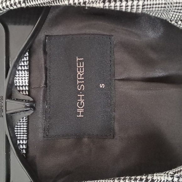 Gray coat - Picture 2 of 3